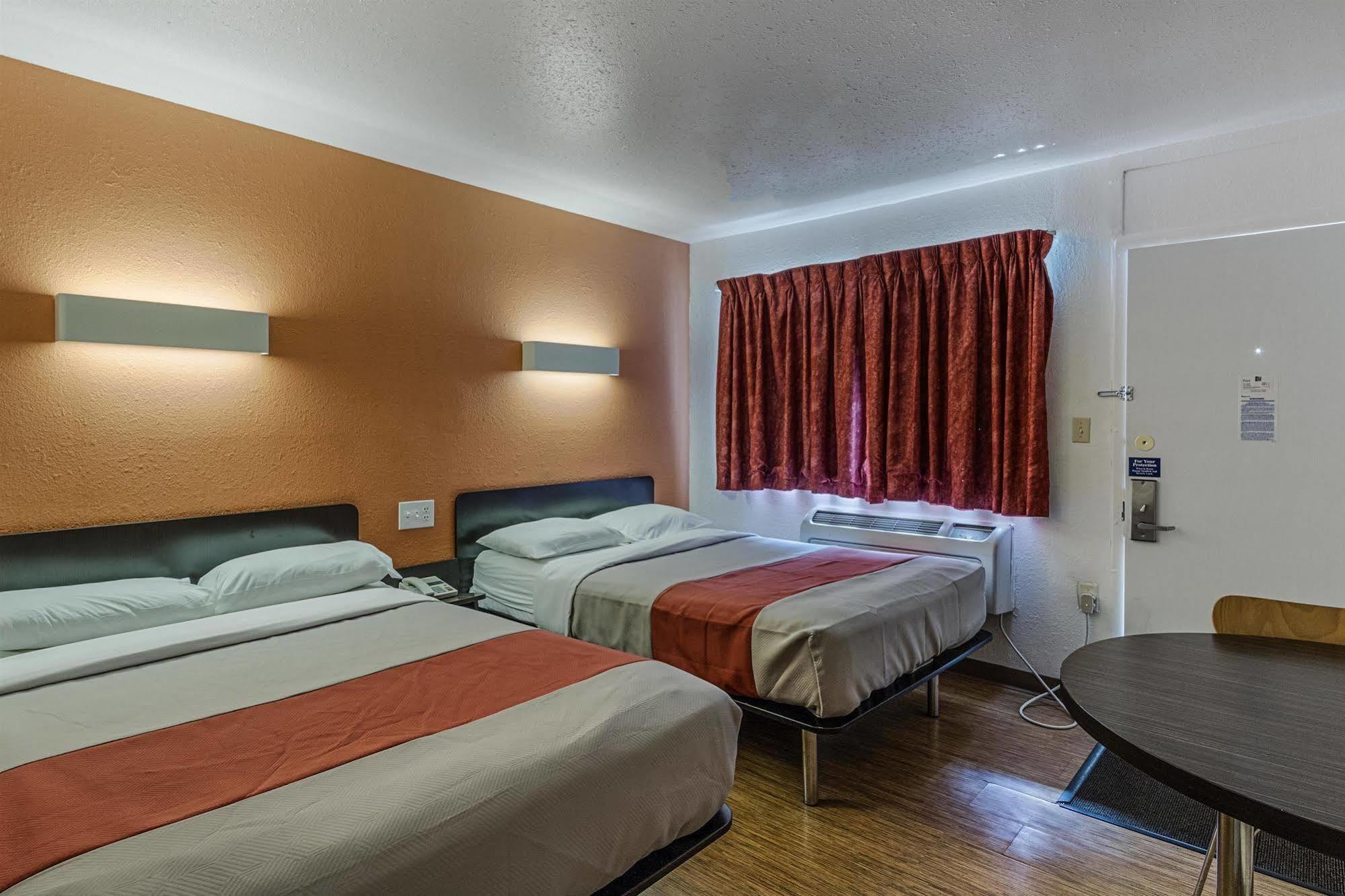 Motel 6-Oshkosh, Wi Exteriér fotografie